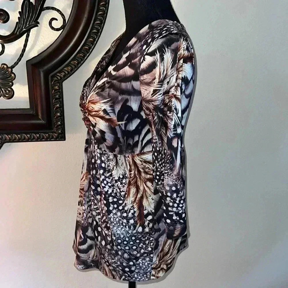 Boston Proper Women’s Animal Feather Rhinestone Faux Gem Center Top Tunic Small - Picture 9 of 15